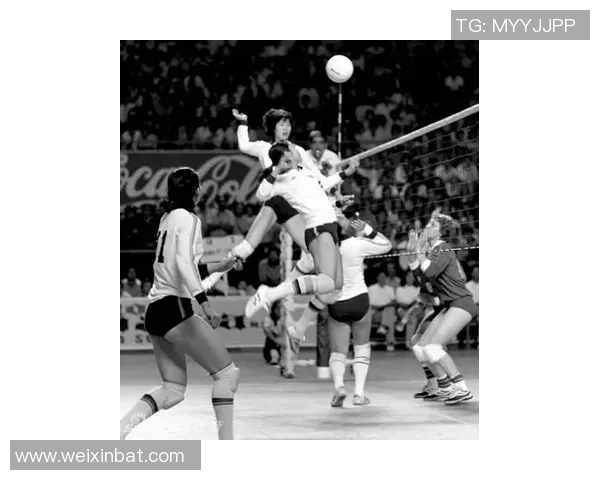 巅峰时期足球十大球星盘点与辉煌时刻回顾