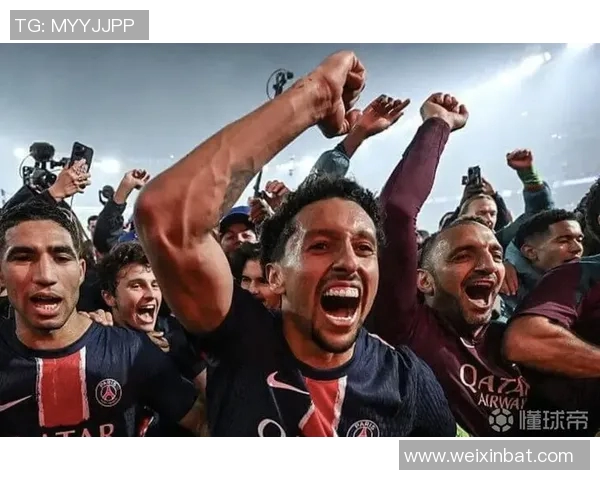 聚焦足球巨星精彩进球瞬间盘点球场上的巅峰时刻与荣耀表现